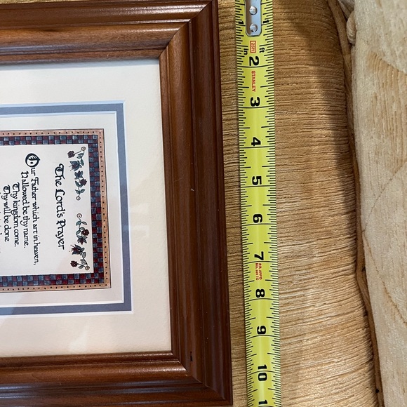 Framed Calligraphy “The Lord’s Prayer” art with oak(?) frame. Glass. - Picture 4 of 15